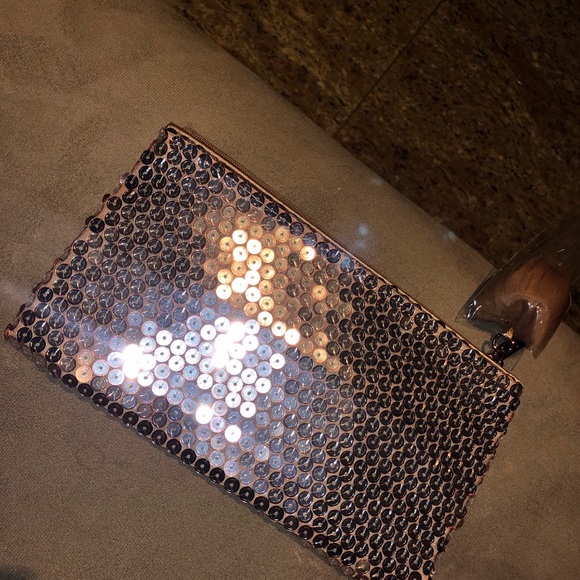 Cute Rose Gold sequin pouch - Picture 1 of 3